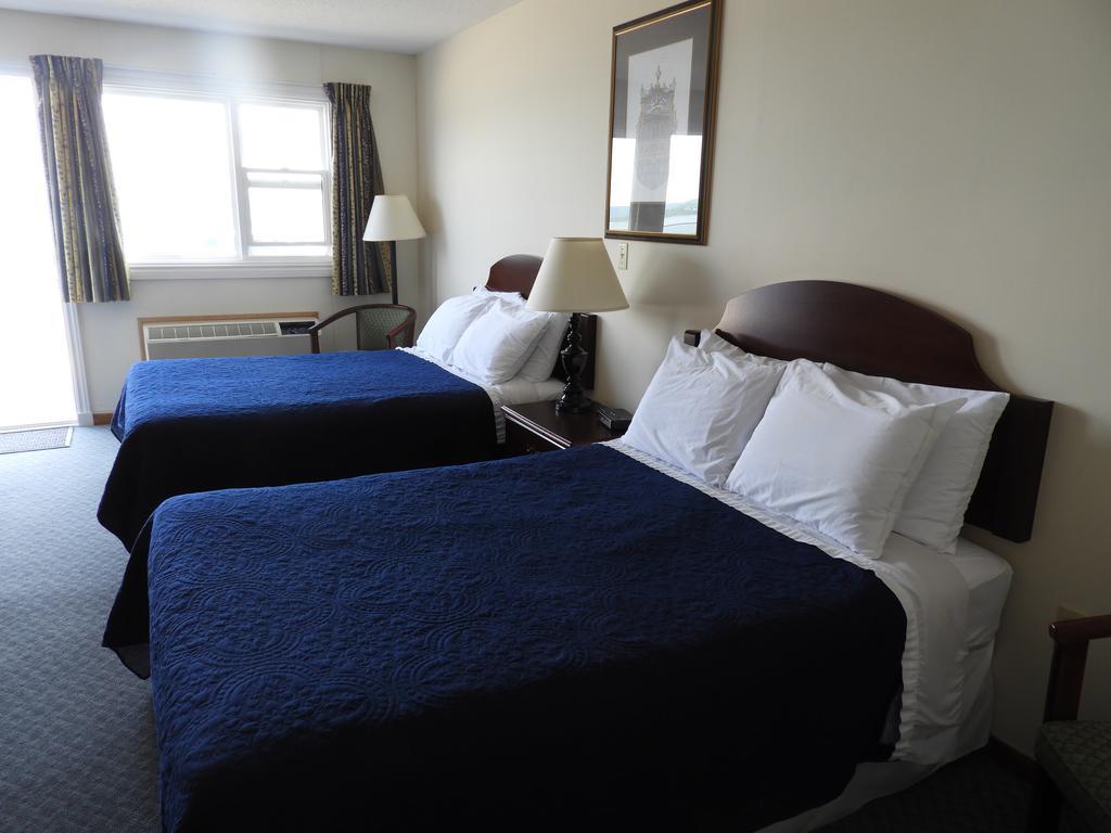 Admiral Digby Inn Restaurant And Cottages 外观 照片